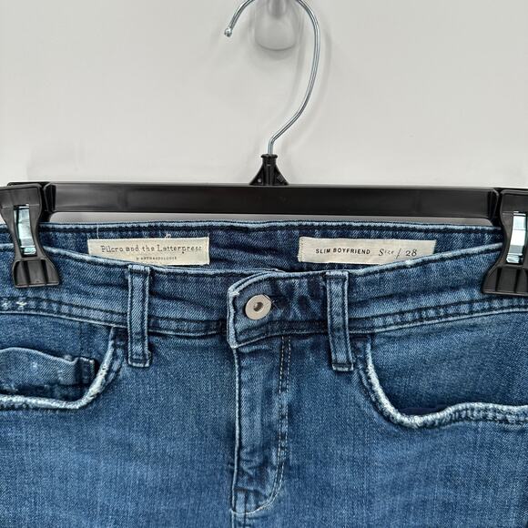 ANTHROPOLOGIE Pilcro & The Letterpress Slim Boyfriend Denim Cuffed Shorts // 28 - Picture 3 of 6